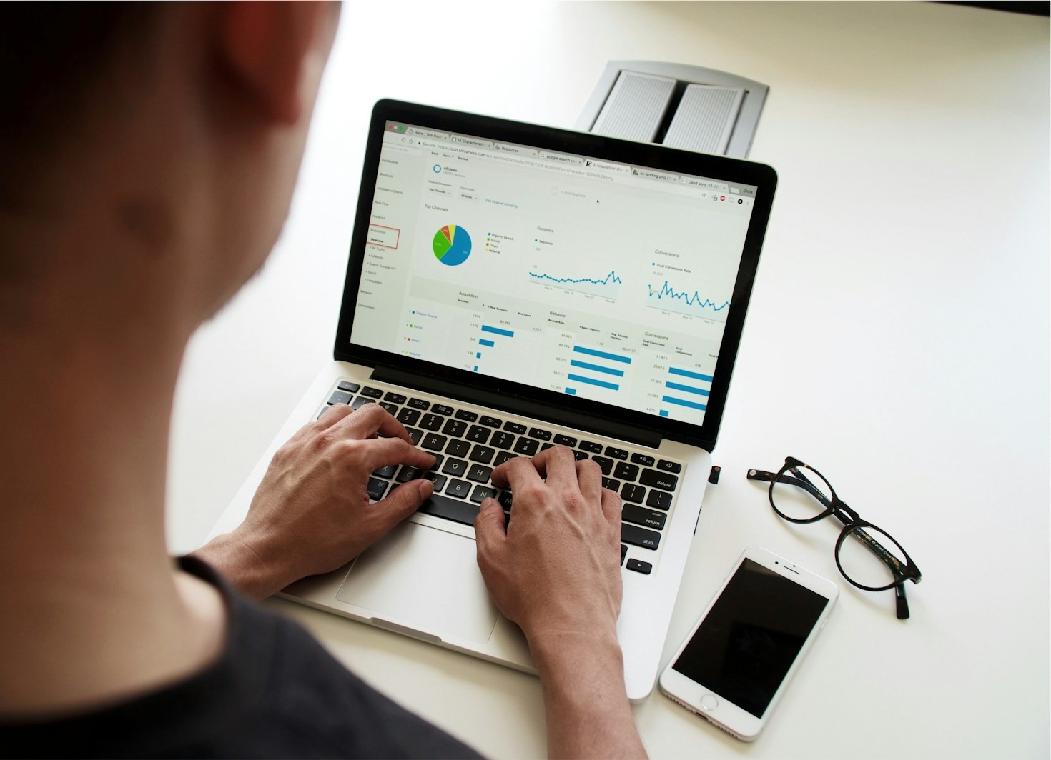 Optimizing Visibility In A Crowded Digital Landscape